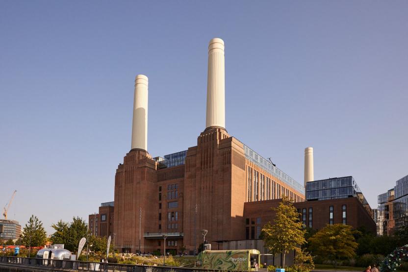 D:/桌面文件/夜间经济篇/vb2266745_IGNITE_BATTERSEA_676_1600<i></i>x1067.jpgvb2266745_IGNITE_BATTERSEA_676_1600<i></i>x1067